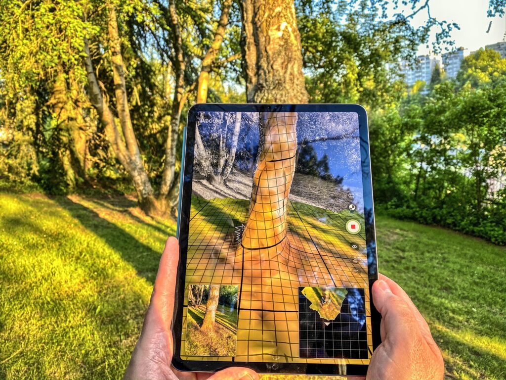 FNRCCre101_iPad Pro LiDAR scanner