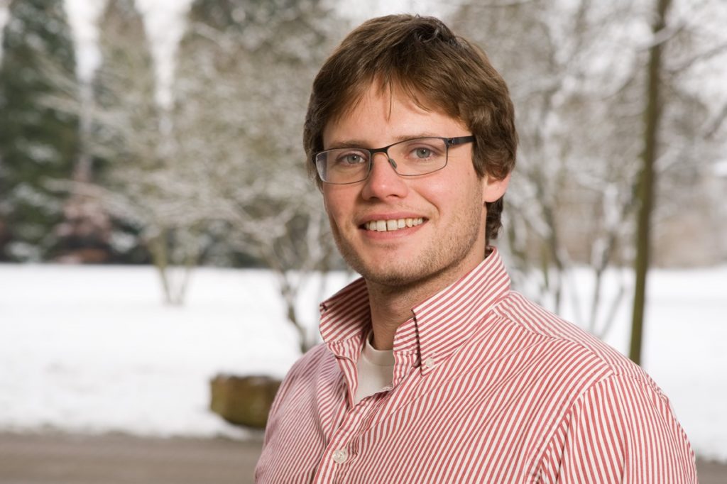 Dr Sven Dorosz is a basic researcher: ‘My Junior Core Project has led to basic findings for materials research and generated numerous very good publications.’ The topic that Dorosz was involved with at the University of Luxemburg is called Colloidal Physics, specifically, the ‘statistical mechanics of many-particle systems out of equilibrium’, as Dorosz explains.