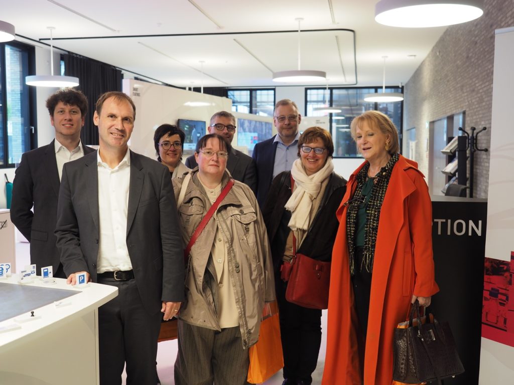 In a follow up from the FNR Pairing Scheme, the FNR organised for a delegation from the Luxembourg Parliament to visit Belval, where they were welcomed by several research leaders and had the opportunity to discover Belval’s research environment.