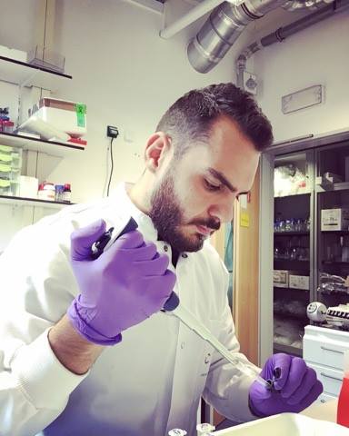 Antoun Al Absi has been fascinated by microscopes ever since his parents gave him one as a child. Unsurprisingly, the Syrian-French national cherishes the long hours spent on the microscope as part of his AFR PhD at the Luxembourg Institute of Health (LIH), where he investigates how tumour cells escape the ‘immune surveillance system’, enabling them to spread to other parts of the body.
